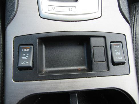 Used 2012 Subaru Outback 3.6R Limited AWD/4WD image 20