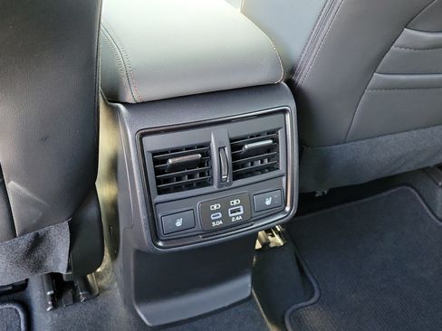 Certified 2025 Subaru Forester Touring AWD/4WD image 15