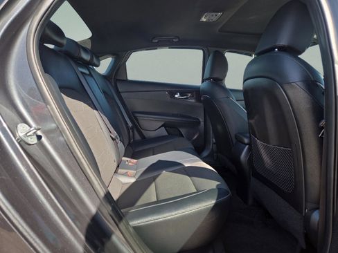 Used 2024 Kia Forte GT-Line w/ GT-Line Premium Package image 33