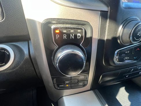 Used 2018 RAM 1500 SLT AWD/4WD image 21