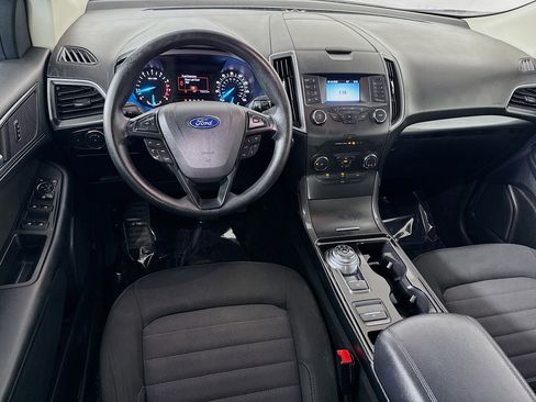 Used 2019 Ford Edge SE image 17