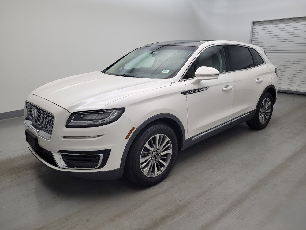 Used 2019 Lincoln Nautilus Select FWD image 2