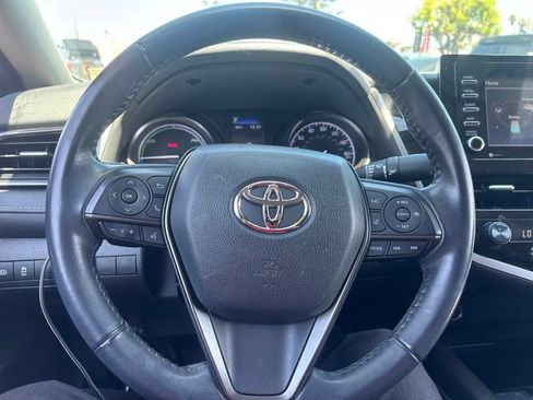 Used 2021 Toyota Camry SE FWD image 17