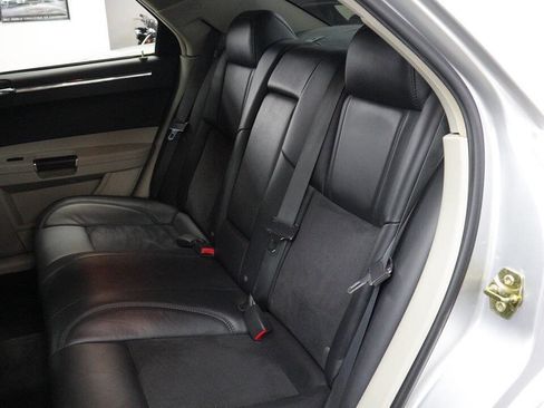 Used 2006 Chrysler 300 SRT8 w/ SRT Option Group II image 22