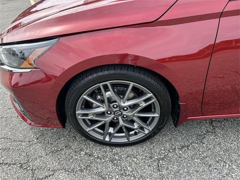 Certified 2024 Nissan Altima 2.0 SR image 10