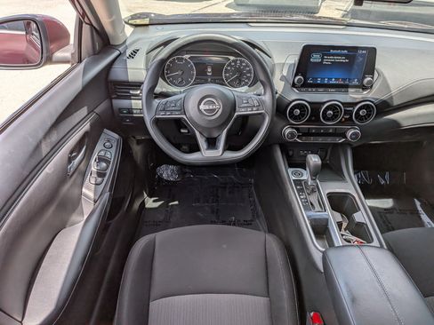 Used 2024 Nissan Sentra SV FWD image 17