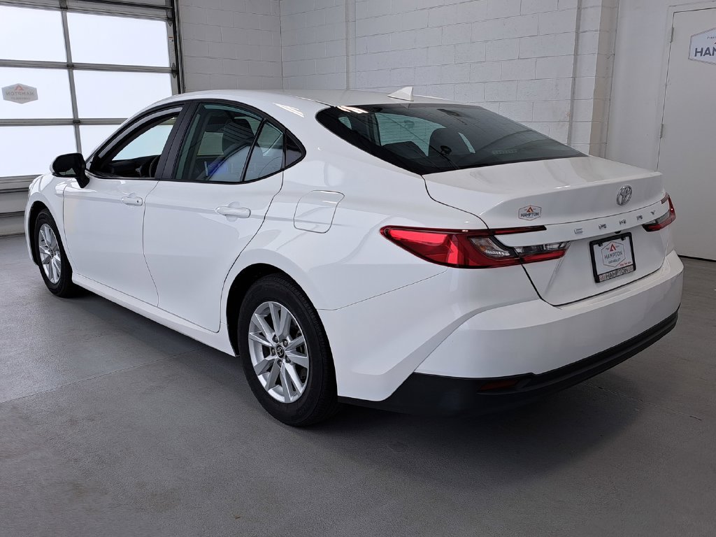 Used 2025 Toyota Camry LE FWD image 7