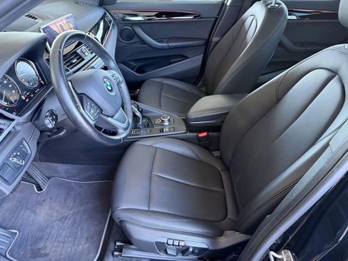 Used 2022 BMW X1 xDrive28i w/ Convenience Package AWD/4WD image 5