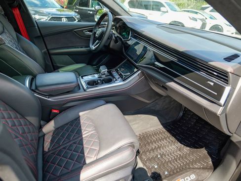 Used 2025 Audi SQ8 Prestige w/ Prestige Package AWD/4WD image 36
