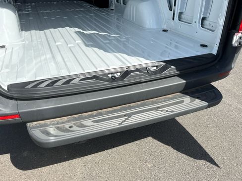 Used 2025 Mercedes-Benz Sprinter 2500 image 14