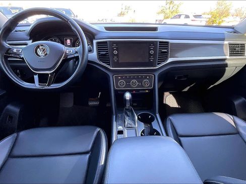 Used 2018 Volkswagen Atlas SE image 12
