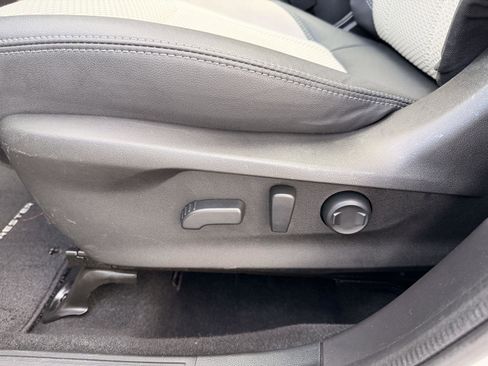 Used 2019 Subaru Forester Premium image 16