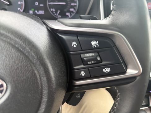 Used 2023 Subaru Ascent Touring AWD/4WD image 17