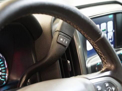 Used 2018 Chevrolet Silverado 1500 LT w/ All Star Edition image 21