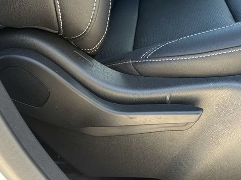 Certified 2026 Chevrolet Traverse LT FWD image 28