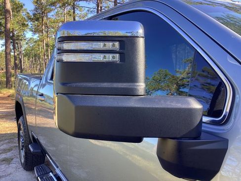 New 2025 GMC Sierra 2500 SLT w/ SLT Premium Package image 10