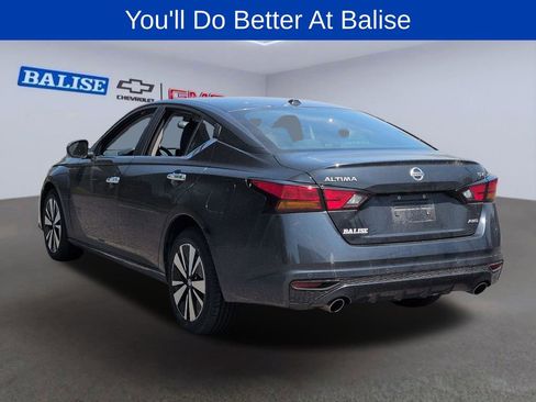 Used 2022 Nissan Altima 2.5 SV w/ SV Premium Package AWD/4WD image 5