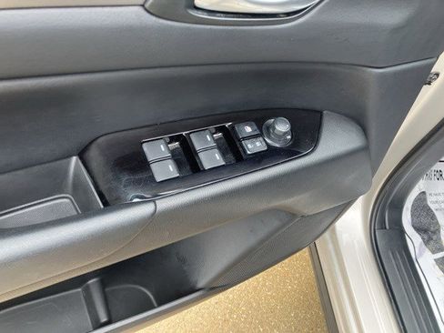 Used 2025 MAZDA CX-5 AWD 2.5 S w/ Preferred Package image 11