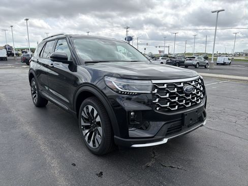 New 2026 Ford Explorer Platinum w/ LUX Leather Package AWD/4WD image 4