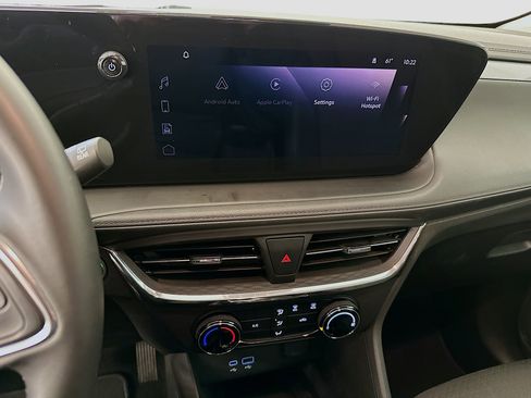 Used 2025 Buick Encore GX Preferred image 25