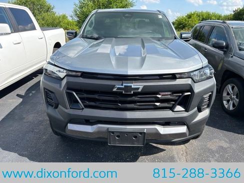 Used 2024 Chevrolet Colorado Trail Boss w/ Advanced Trailering Package AWD/4WD image 9