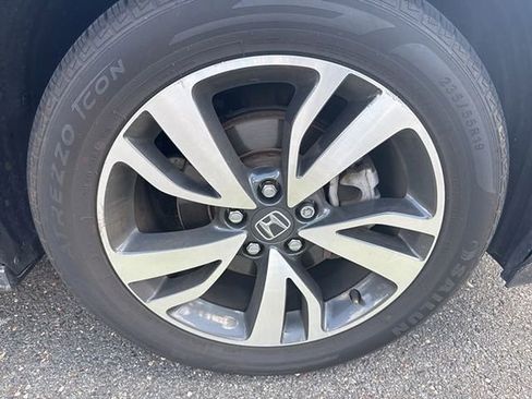 Used 2023 Honda Odyssey Touring image 5