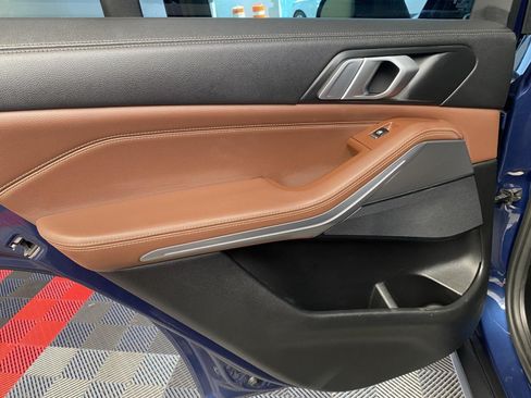 Used 2019 BMW X5 xDrive40i w/ Convenience Package AWD/4WD image 17
