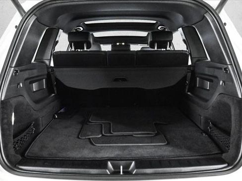 Used 2023 Mercedes-Benz EQB 300 EQB 300 w/ Pinnacle Package image 6