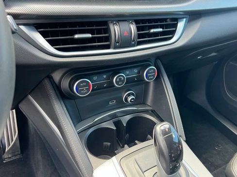 Used 2019 Alfa Romeo Stelvio Ti Sport w/ Quick Order Package 22S Sport AWD/4WD image 19