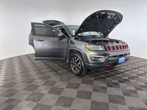 Used 2019 Jeep Compass Trailhawk image 15