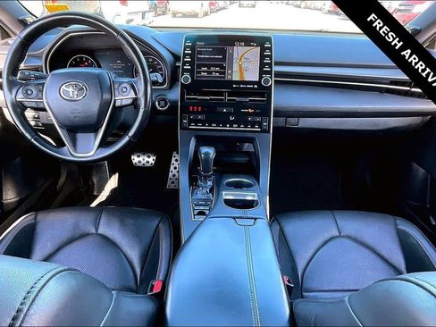 Used 2019 Toyota Avalon Touring w/ Advanced Safety Package image 7