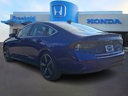 Used 2024 Honda Accord Sport image 4