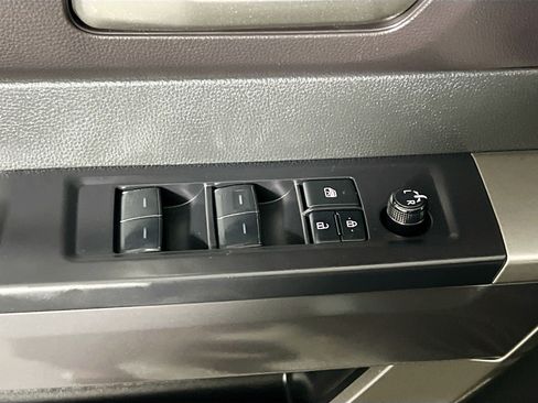 Used 2025 Toyota Tundra SR5 w/ SR5 Convenience Package AWD/4WD image 16