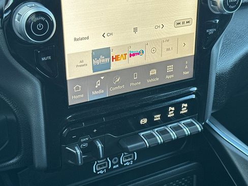 New 2025 RAM 2500 Laramie w/ Towing Technology Group image 17