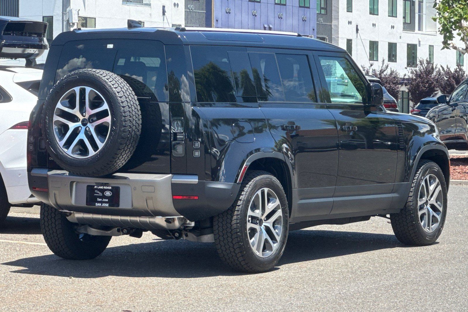 New 2026 Land Rover Defender 110 S AWD/4WD image 9