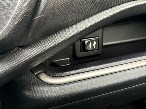 Used 2014 Toyota Prius C image 10