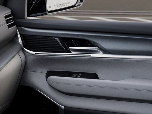 New 2026 Jeep Grand Wagoneer Limited AWD/4WD image 25