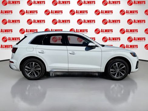 Used 2021 Audi Q5 2.0T Premium w/ Convenience Package image 4