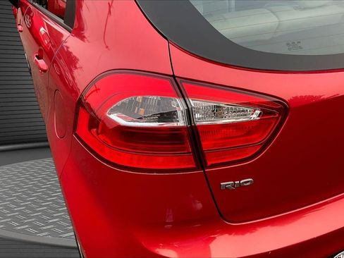 Used 2013 Kia Rio LX FWD image 22