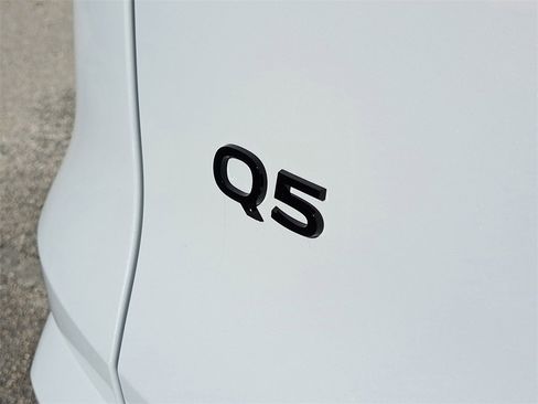 New 2025 Audi Q5 Premium Plus image 6
