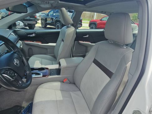 Used 2014 Toyota Camry XLE FWD image 27