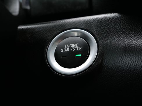 Used 2020 GMC Terrain SLE w/ Driver Convenience Package image 32