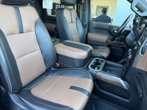 Used 2023 Chevrolet Silverado 3500 High Country AWD/4WD image 33