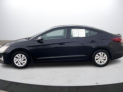 Used 2019 Hyundai Elantra SE image 6