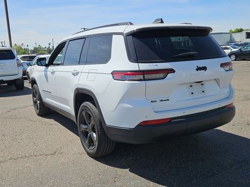 Used 2021 Jeep Grand Cherokee L Laredo image 7