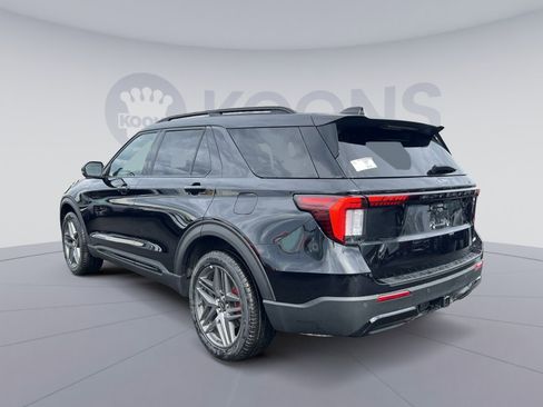 New 2026 Ford Explorer ST-Line w/ ST-Line Street Pack image 4