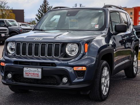 Used 2022 Jeep Renegade Latitude w/ Convenience Group AWD/4WD image 1