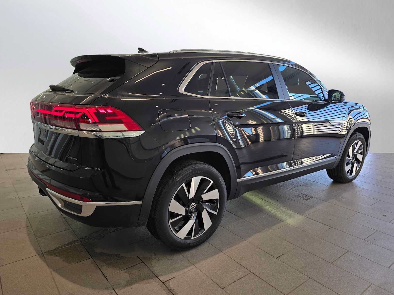 New 2025 Volkswagen Atlas Cross Sport SEL AWD/4WD image 5