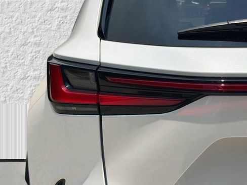 Used 2025 Lexus NX 250 FWD w/ Accessory Package (Z1) image 10
