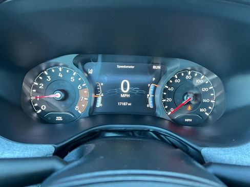 Used 2024 Jeep Compass Sport image 29